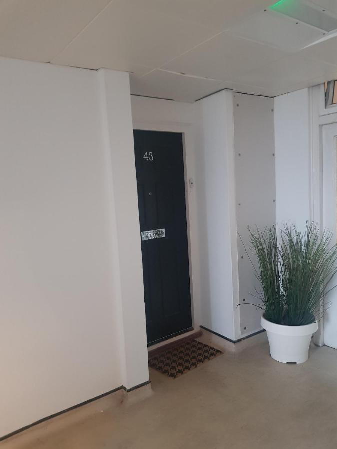 Beautiful 3-Bedroom Flat With Stunning Views London Eksteriør billede